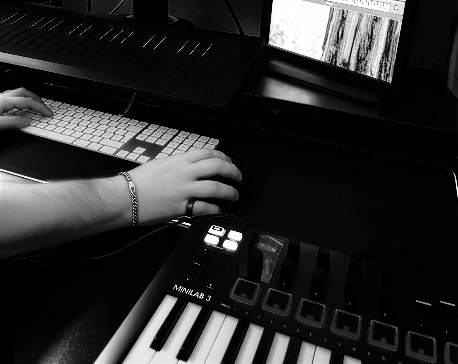 Contact (background)